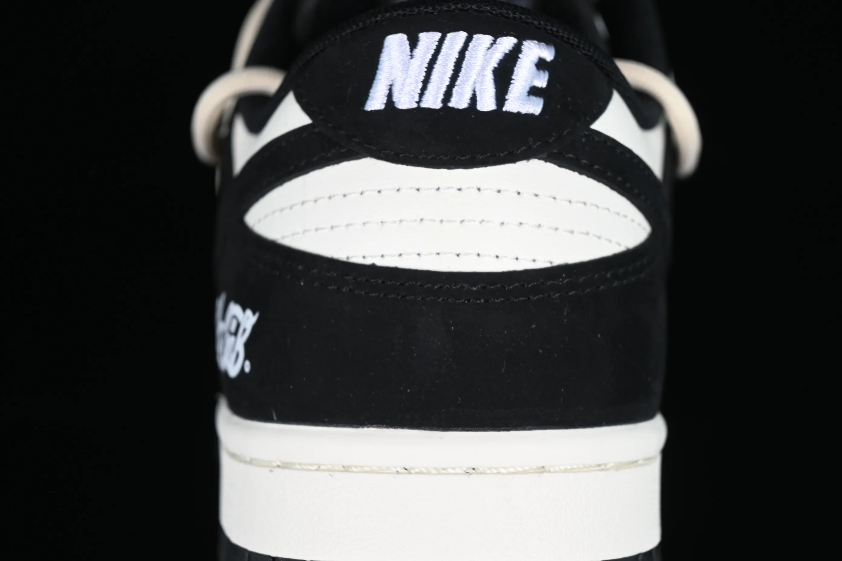 All Categories Nk SB Dunk Series Nk SB Dunk Low Low-top sneakers Nk Dunk Low Cocoa Bean BBL Mocha High Street Outdoor Coffee Dye SB Strap Low-top Casual Shoes DD1391-100
